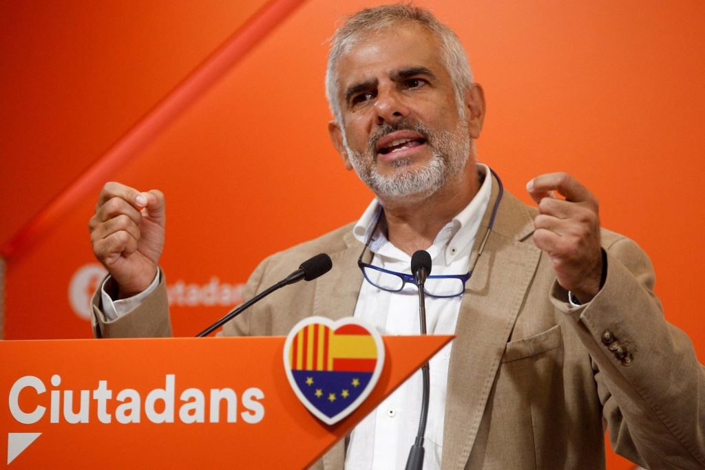 Carlos Carrizosa presidente de Ciudadanos en Cataluña en rueda de prensa